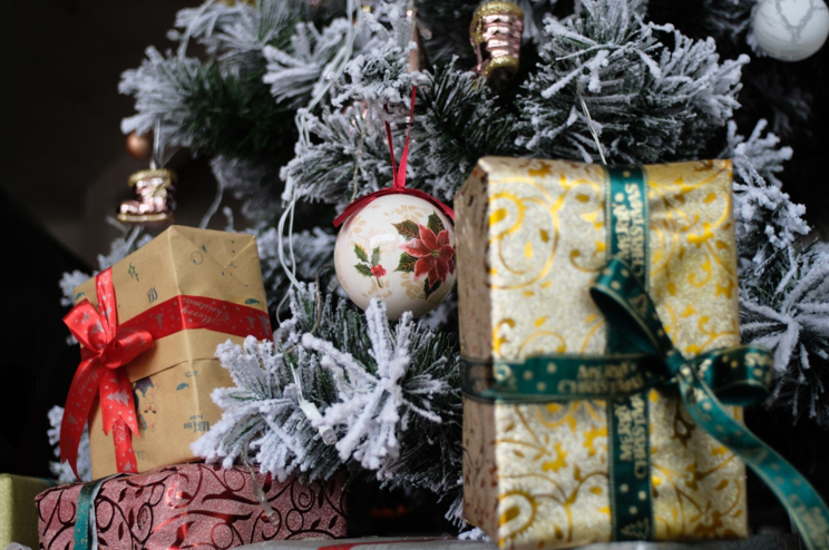 The Benefits of Investing in a Full Artificial Christmas Tree